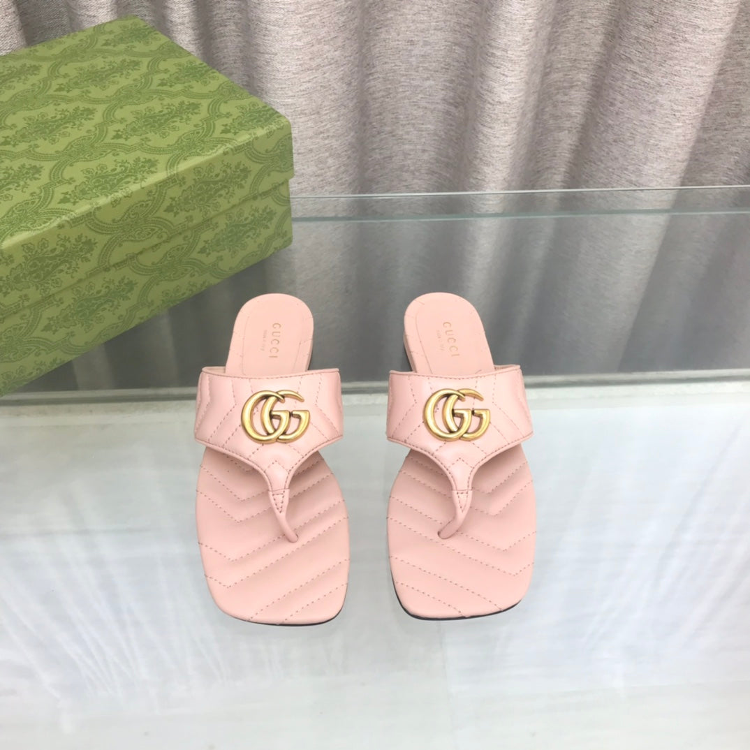 GUCCI marmont logo - embellished mattelasse leather sandal in pink