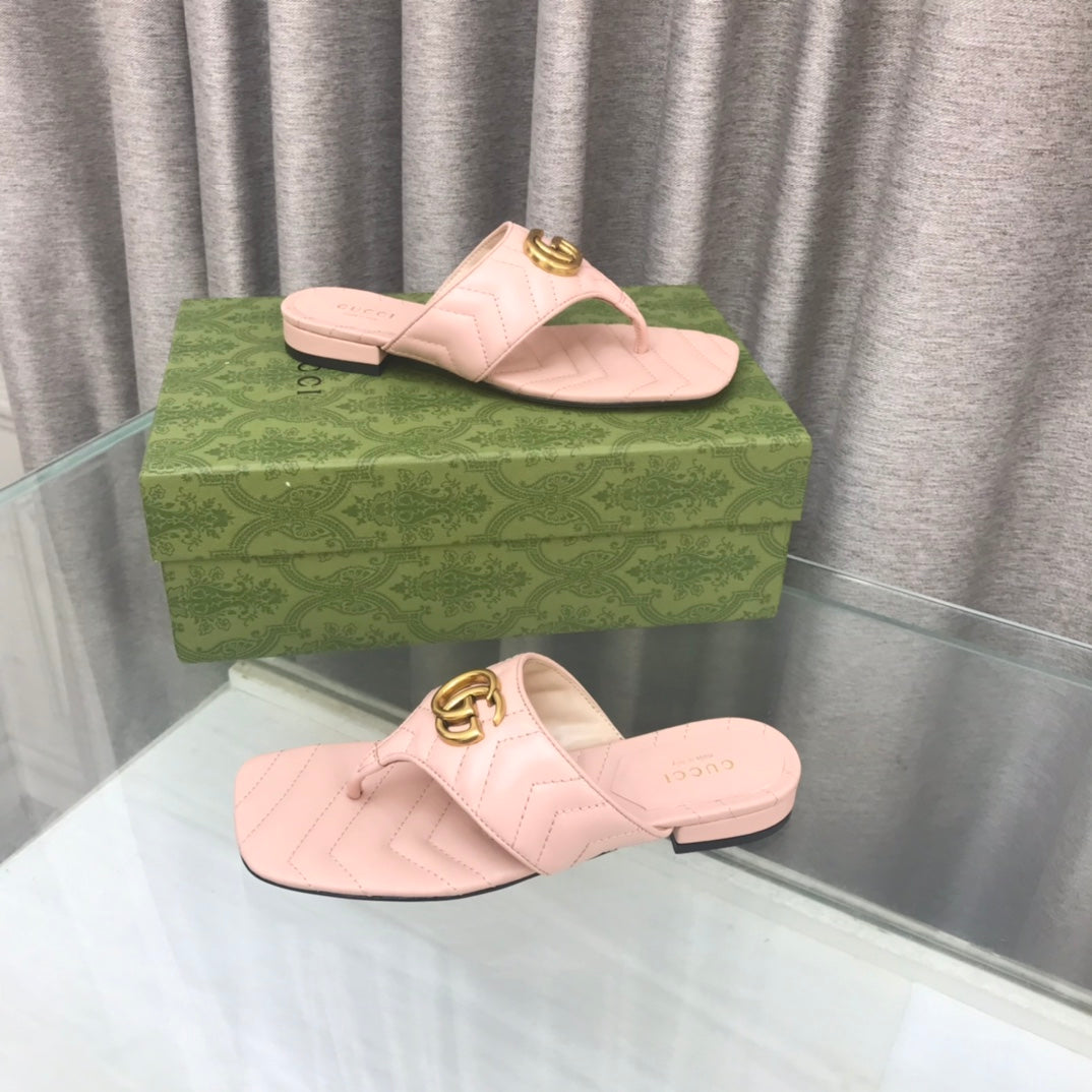 GUCCI marmont logo - embellished mattelasse leather sandal in pink