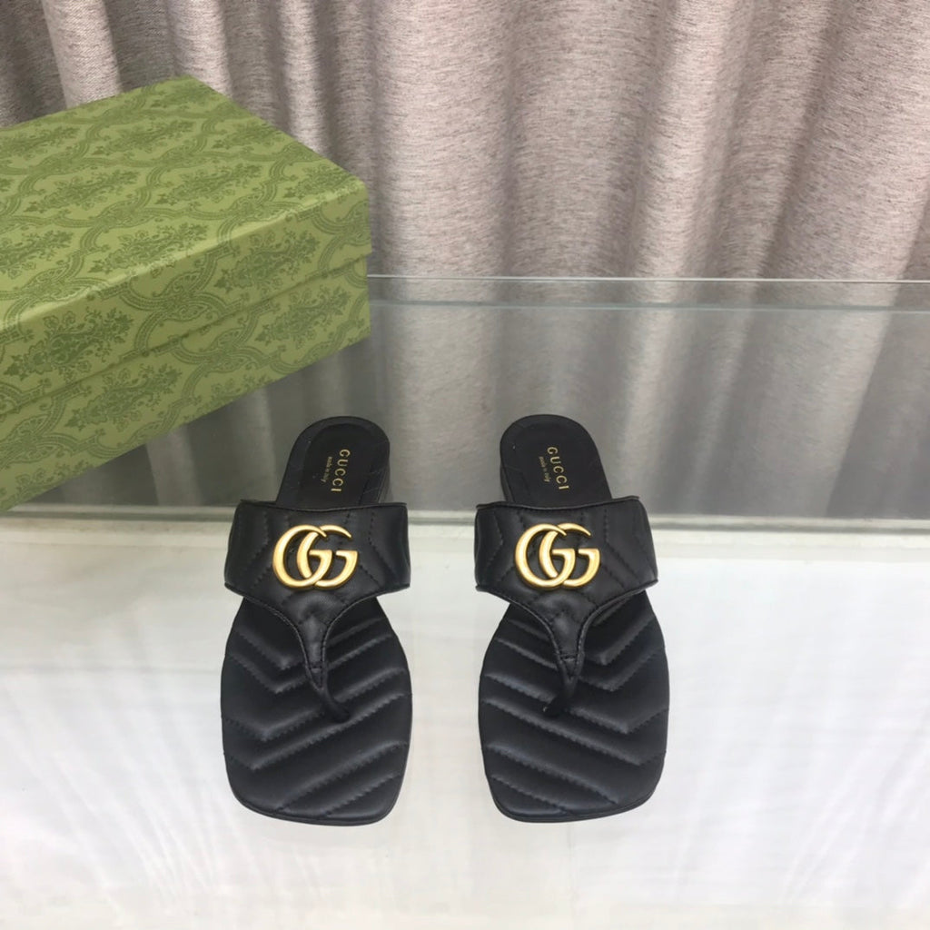 GUCCI marmont logo - embellished mattelasse leather sandal in black