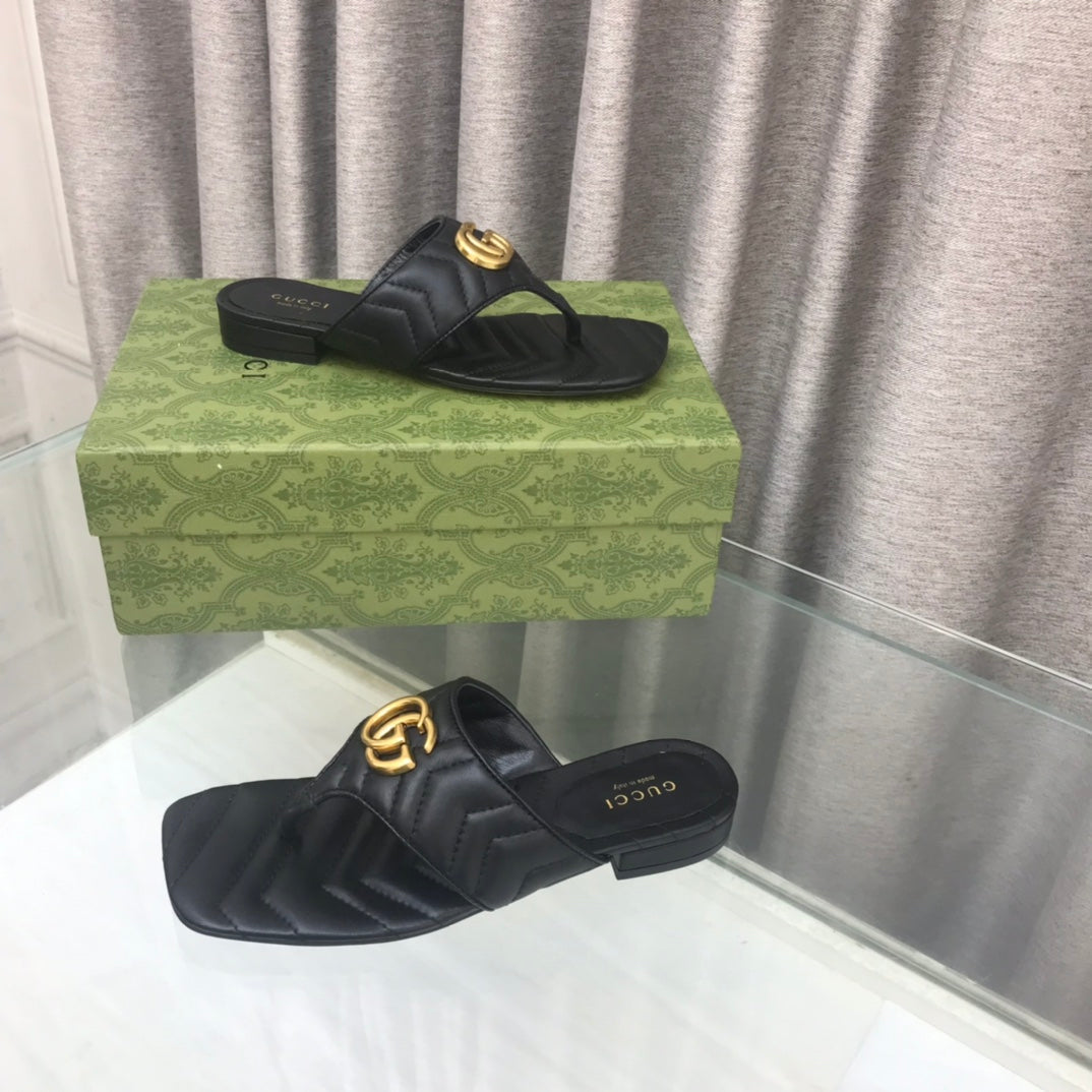 GUCCI marmont logo - embellished mattelasse leather sandal in black