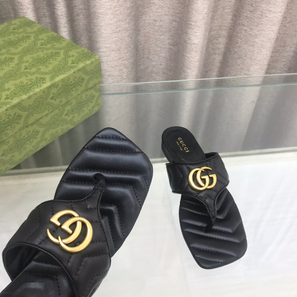 GUCCI marmont logo - embellished mattelasse leather sandal in black