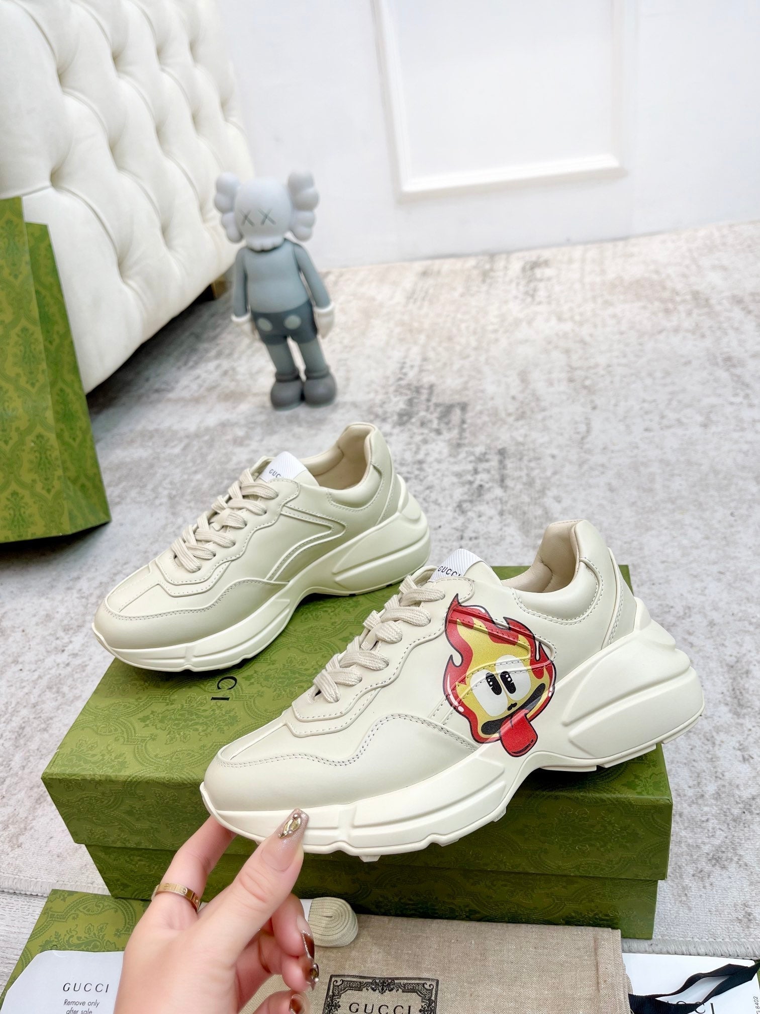 GUCCI RHYTON TRAINER WHITE LAMBSKIN WITH ICON