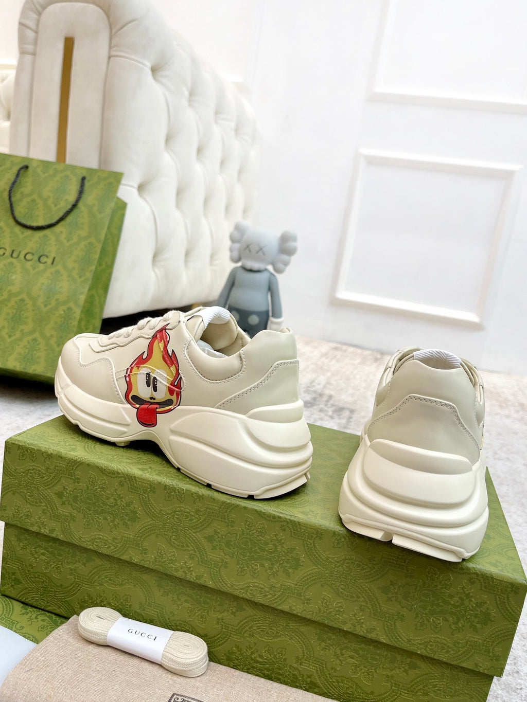 GUCCI RHYTON TRAINER WHITE LAMBSKIN WITH ICON
