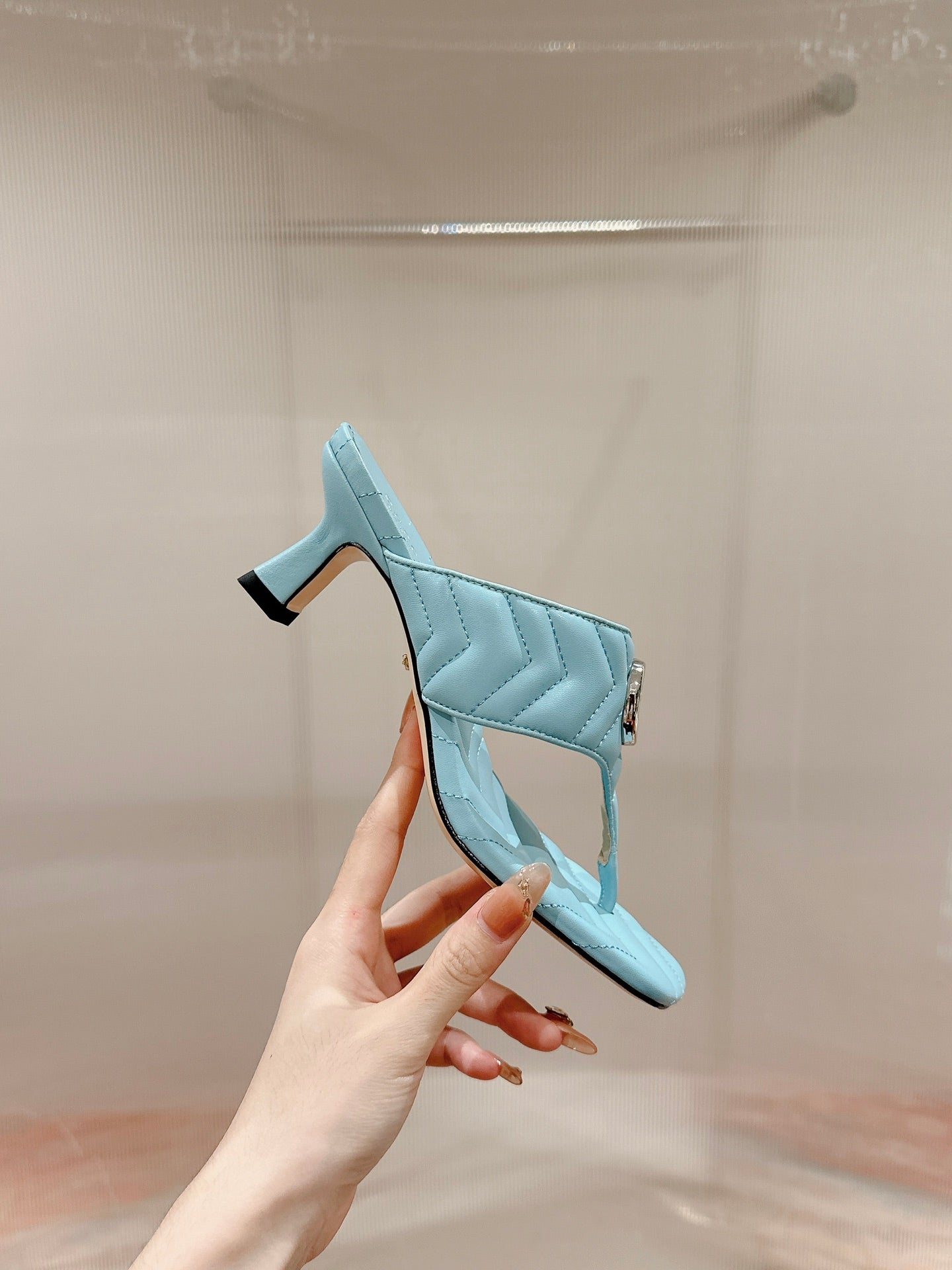 GUCCI HIGH THONG MULE 55MM IN SKY BLUE CALFSKIN WITH GOLD HARDWARE