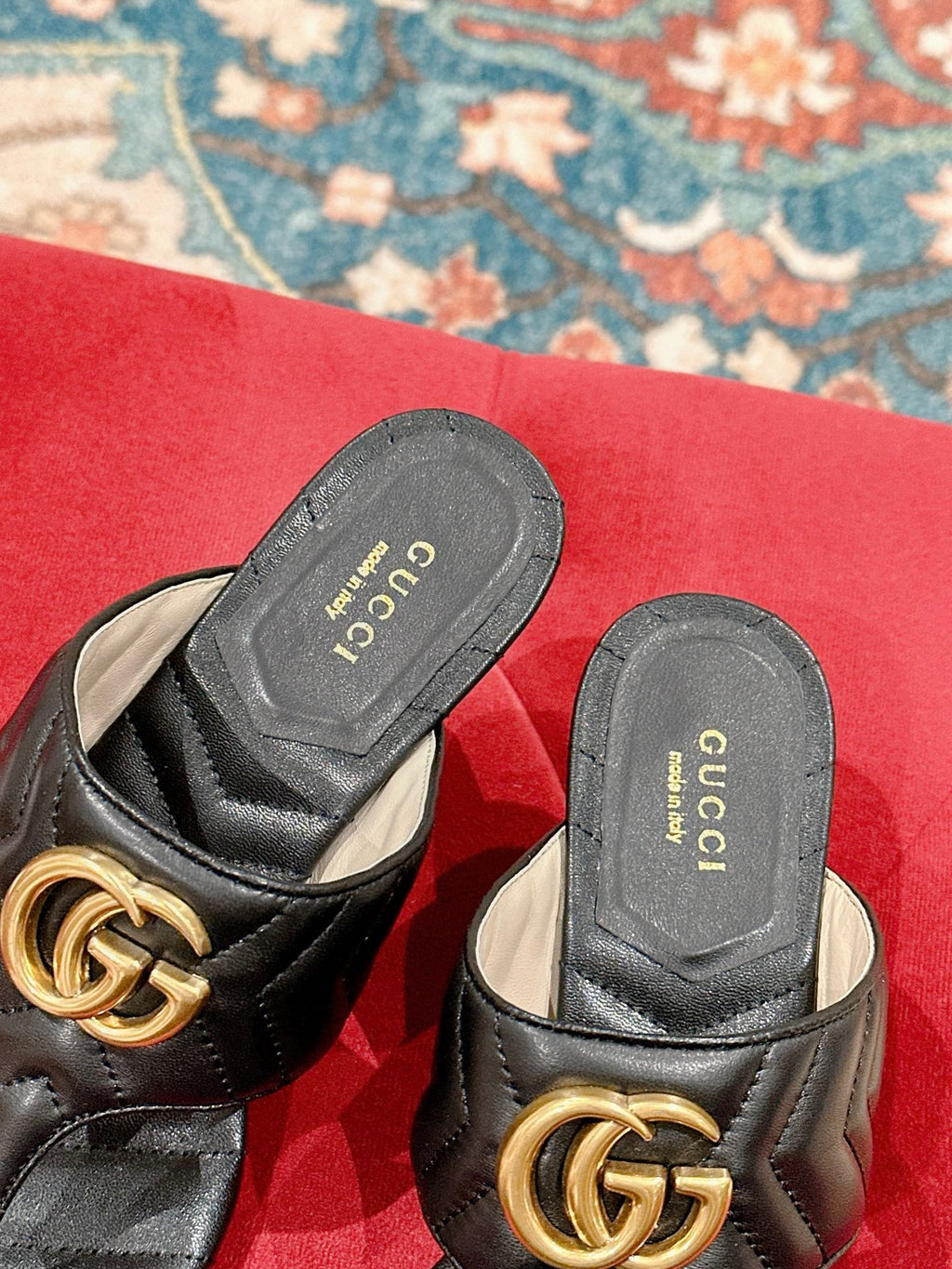 GUCCI HIGH THONG MULE 55MM IN BLACK CALFSKIN WITH GOLD HARDWARE