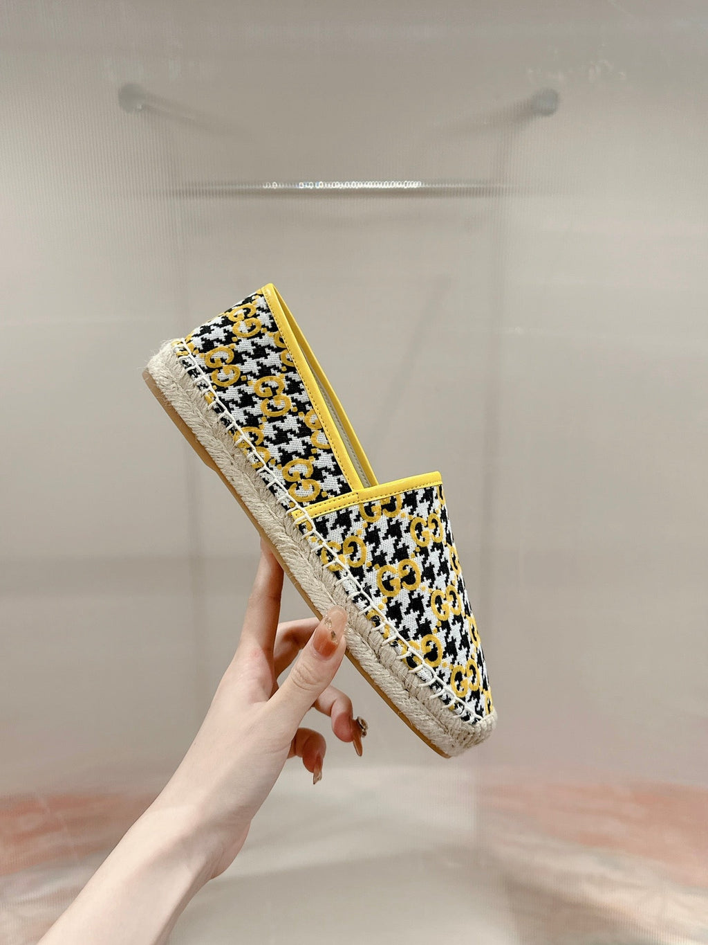 GUCCI ESPADRILLE LOAFER LEMON AND BLACK CANVAS