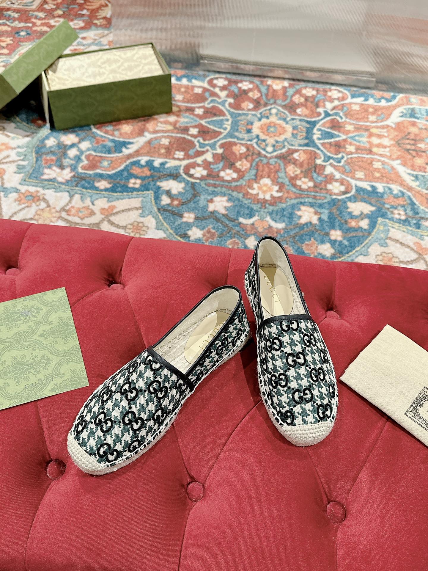 GUCCI ESPADRILLE LOAFER BLACK AND BASIL CANVAS