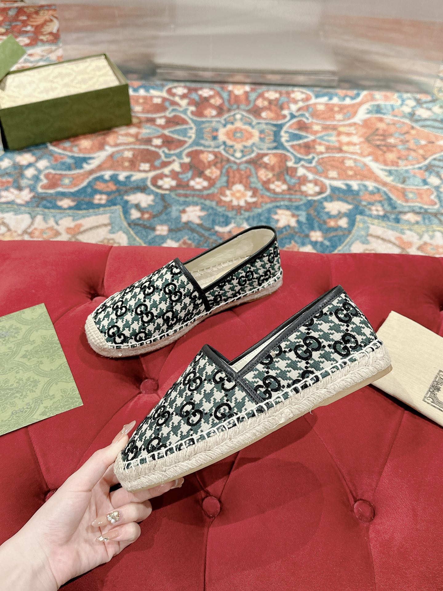 GUCCI ESPADRILLE LOAFER BLACK AND BASIL CANVAS