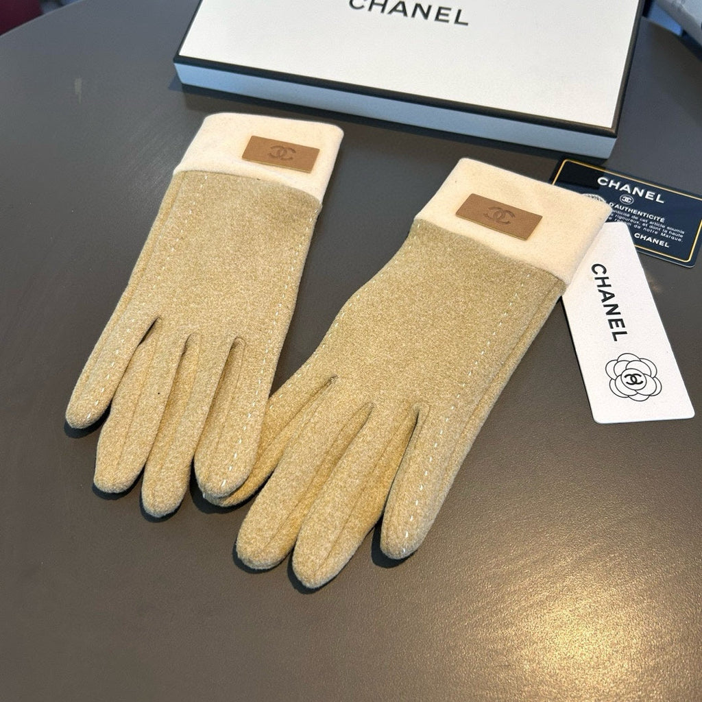CHANEL GLOVES IN TORTILLA BROWN WOOL 462255