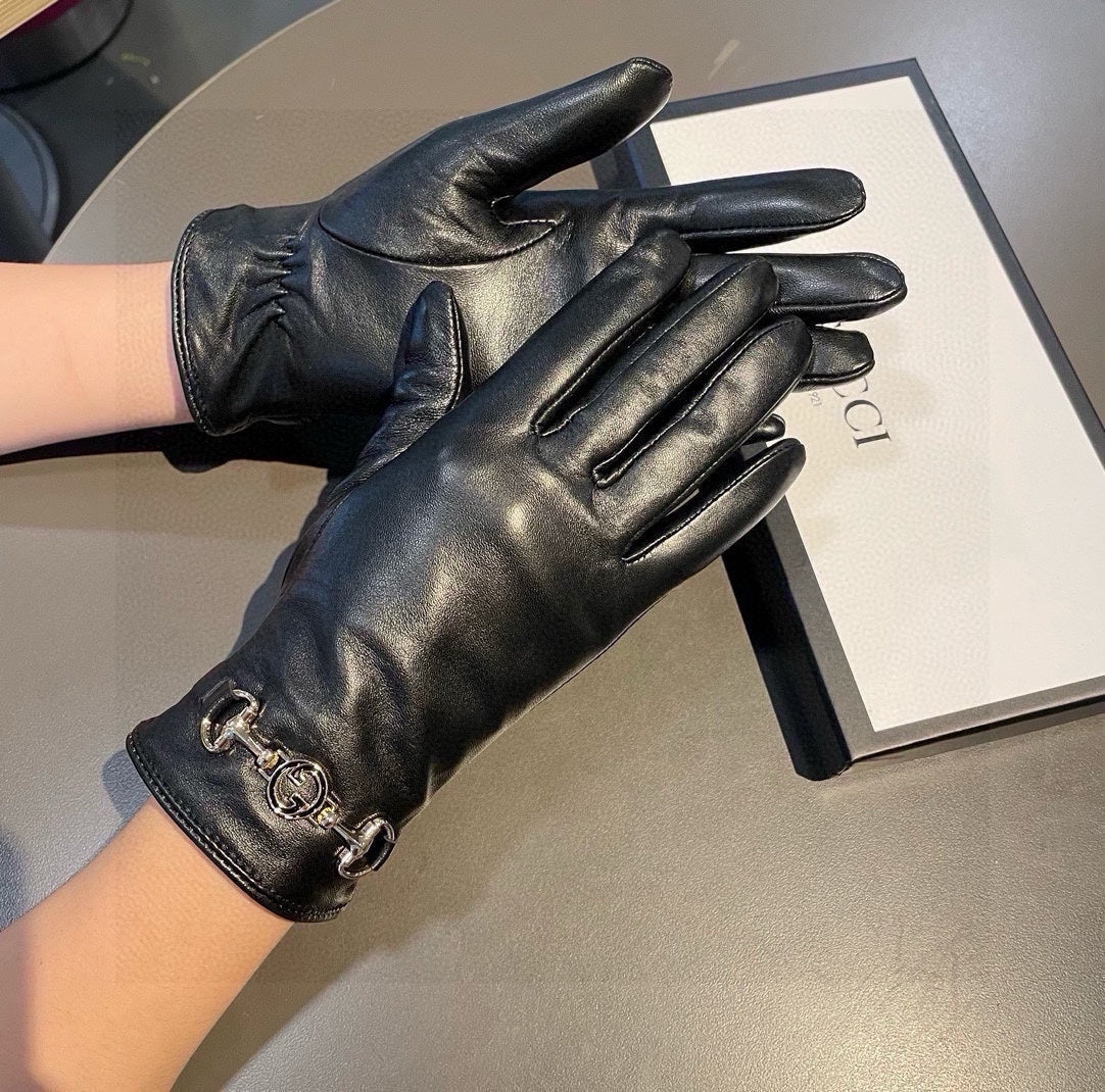 GUCCI TOUCHSCREEN GLOVES IN BLACK LAMBSKIN AND CASHMERE LINING 462259