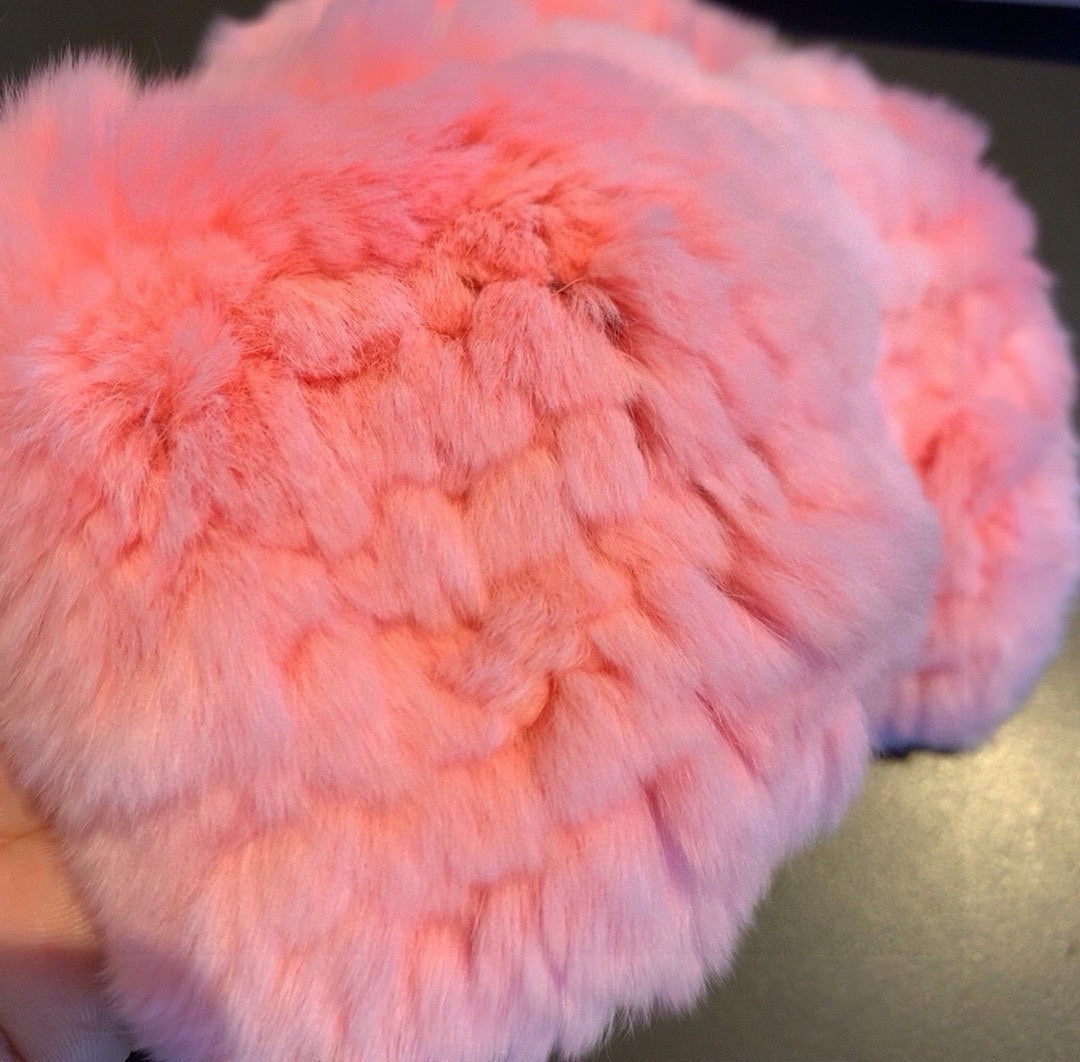 CHANEL FINGERLESS HALF GLOVES IN ROUGE PINK RABBIT FUR 462276