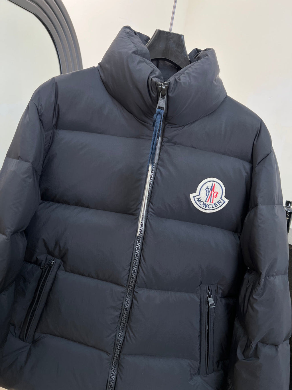 MONCLER 25S PUFFER JACKET 318