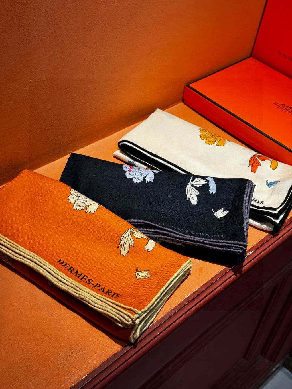 HERMES HERMES 25S SCARF 140 IN CASERE SILK 709657