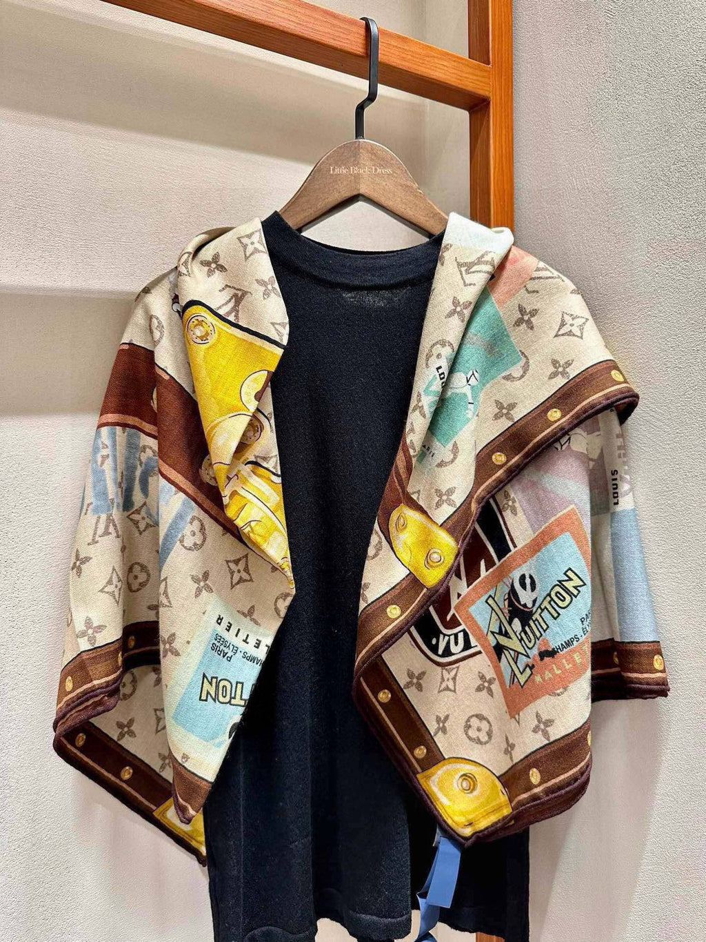 LOUIS VUITTON LV SCARF 140 CM IN SILK 732101