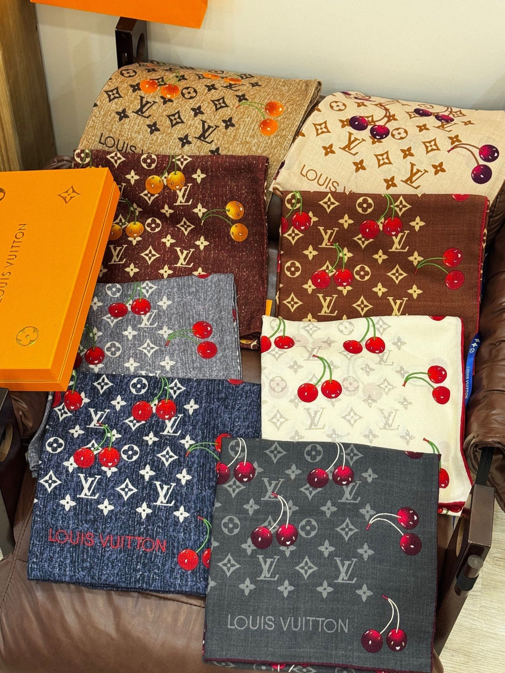 LOUIS VUITTON LV SCARF 140 CM IN WOOL MIX SILK 737264
