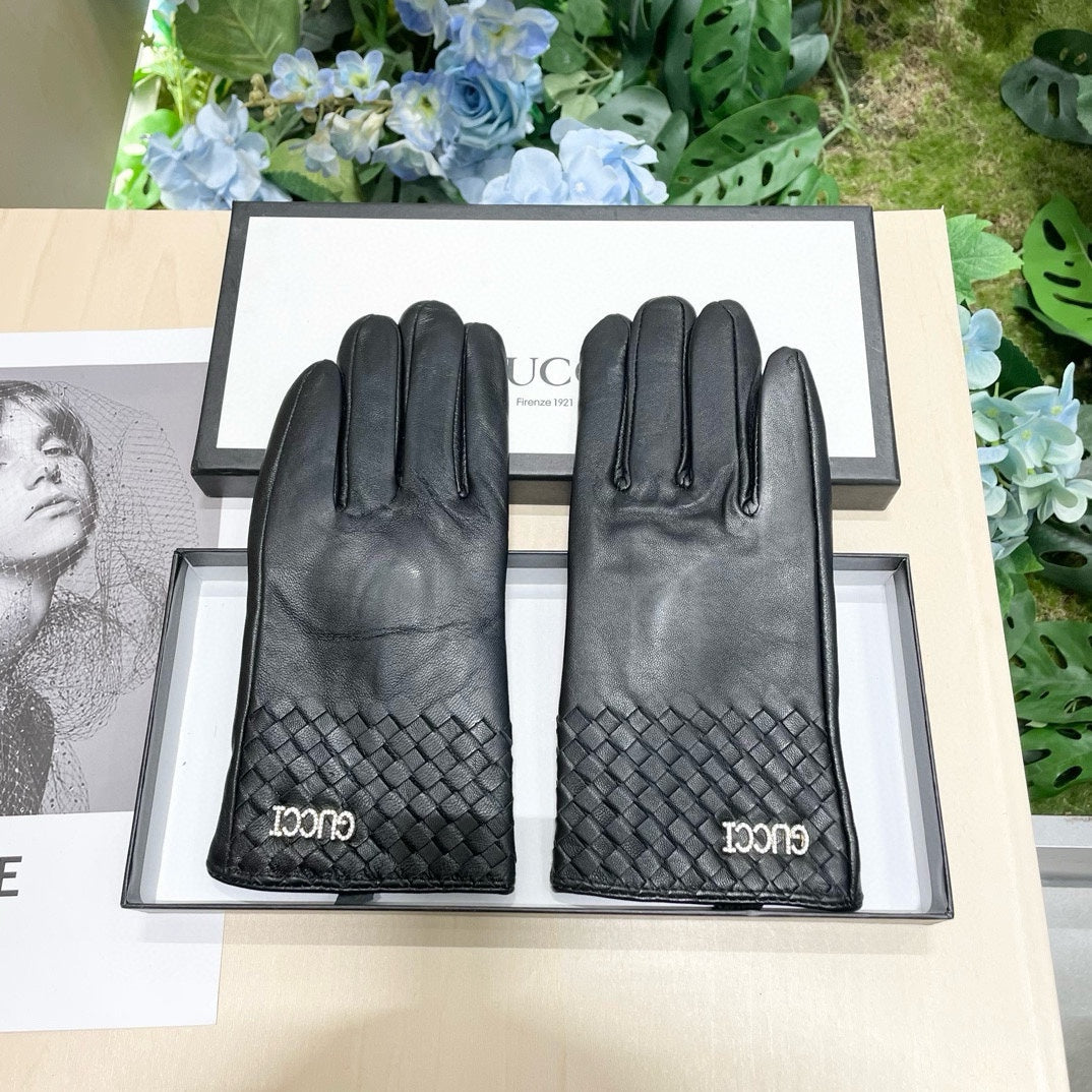GUCCI GLOVES IN BLACK SHEEPSKIN 456295