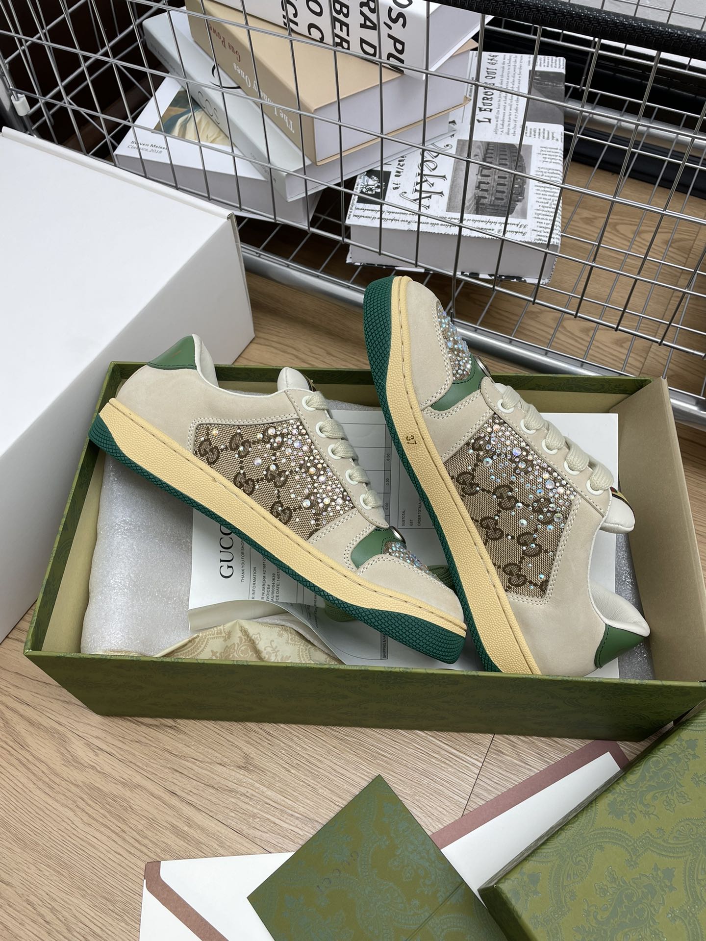 GUCCI SNEAKER WITH DIAMOND IN IVORY SUEDE AND CANVAS