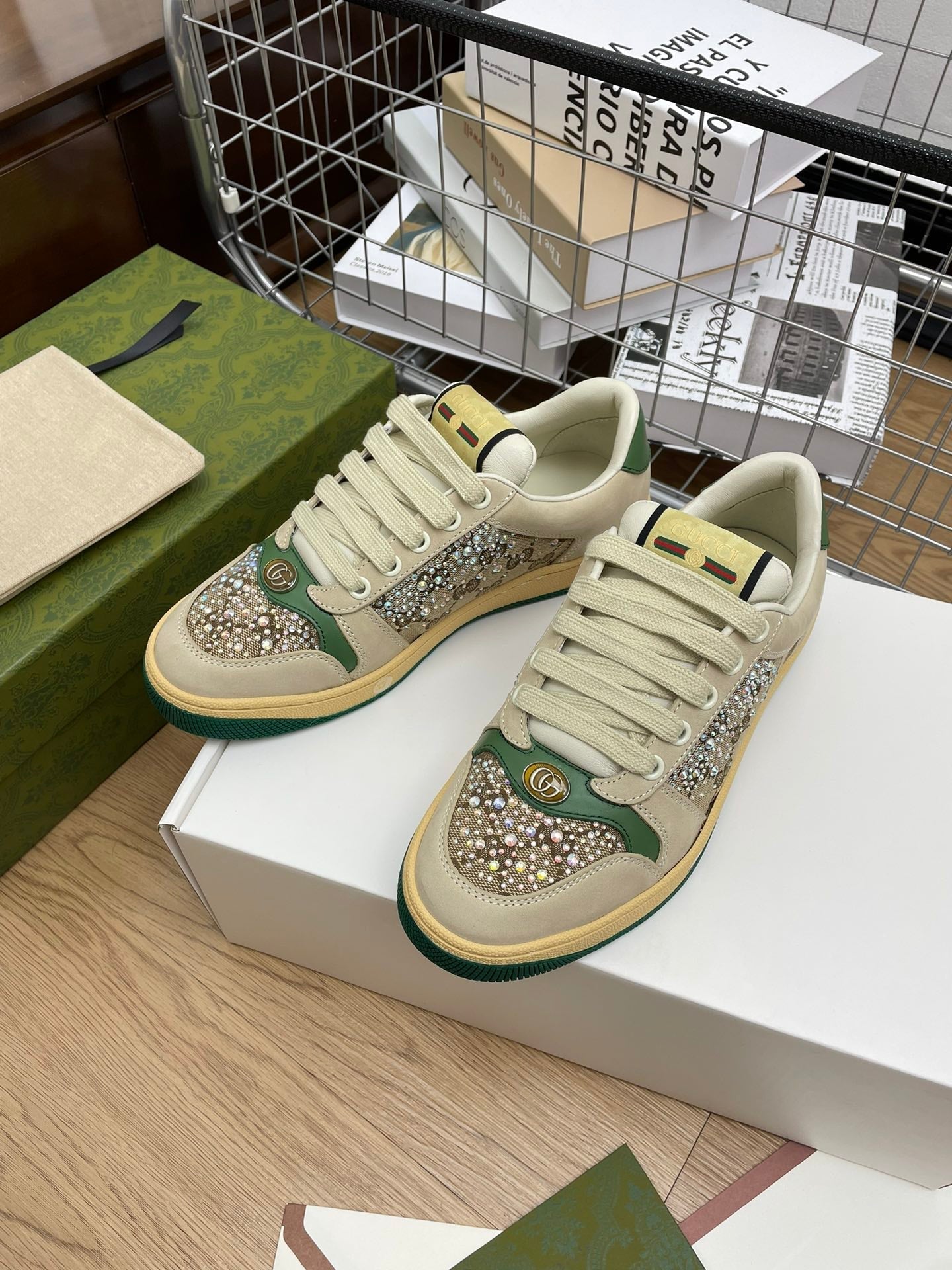 GUCCI SNEAKER WITH DIAMOND IN IVORY SUEDE AND CANVAS