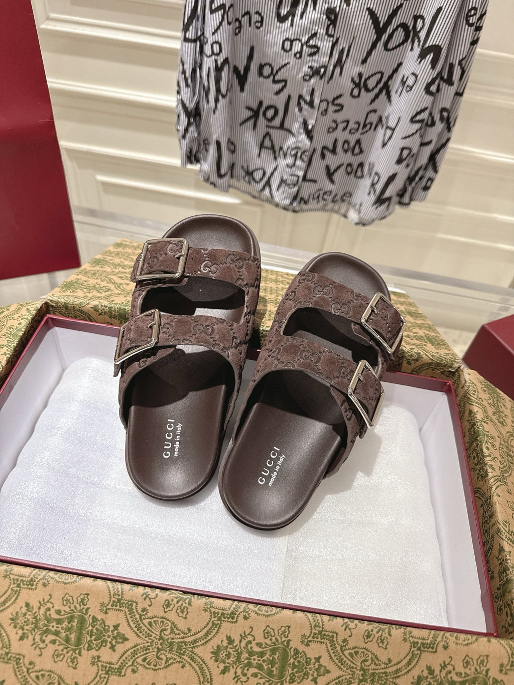 GUCCI SANDALS IN NAVY BROWN SUEDE EMBOSSED LOGO SILVER HARDWARE