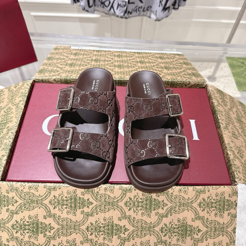 GUCCI SANDALS IN NAVY BROWN SUEDE EMBOSSED LOGO SILVER HARDWARE
