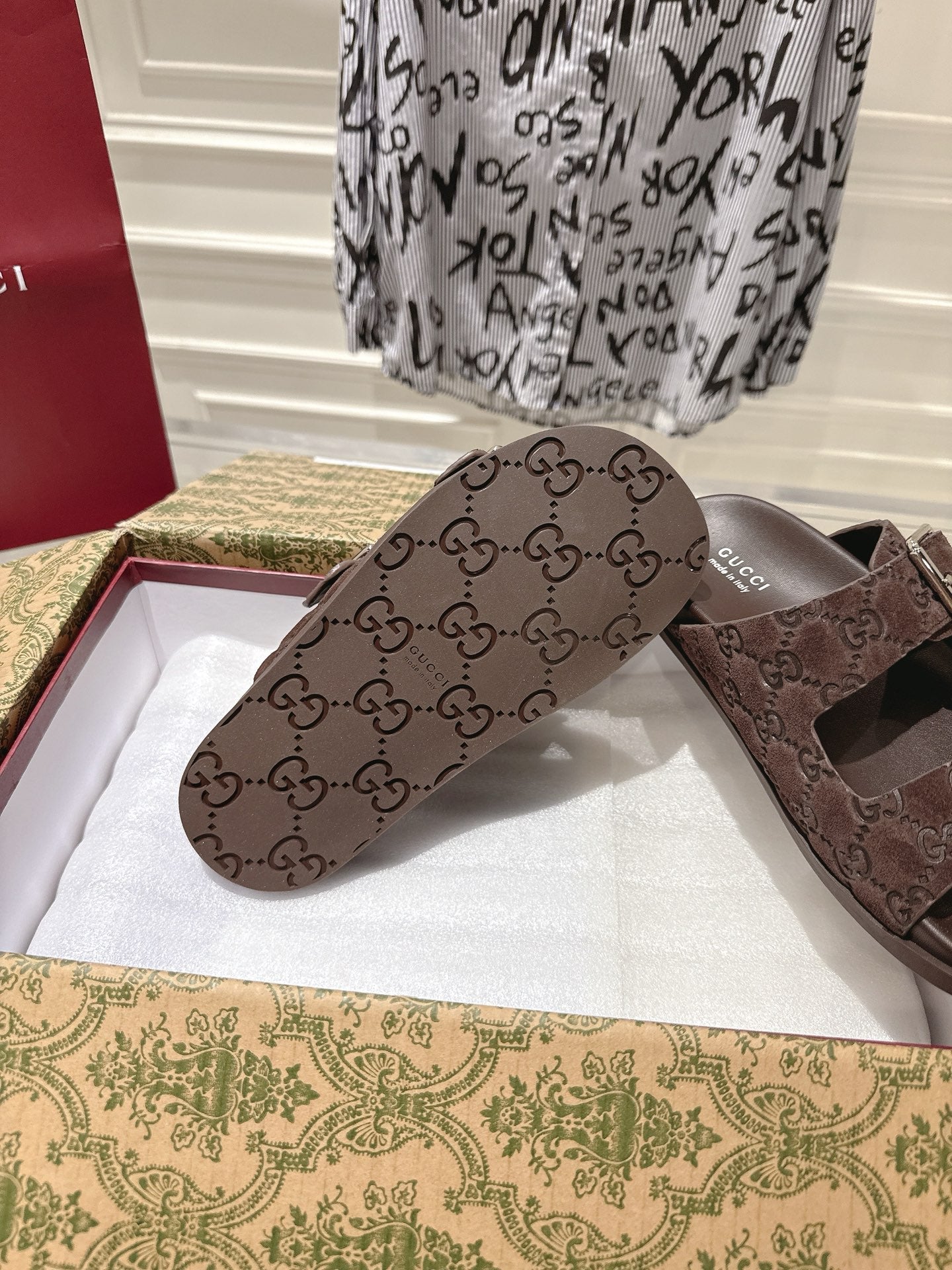 GUCCI SANDALS IN NAVY BROWN SUEDE EMBOSSED LOGO SILVER HARDWARE