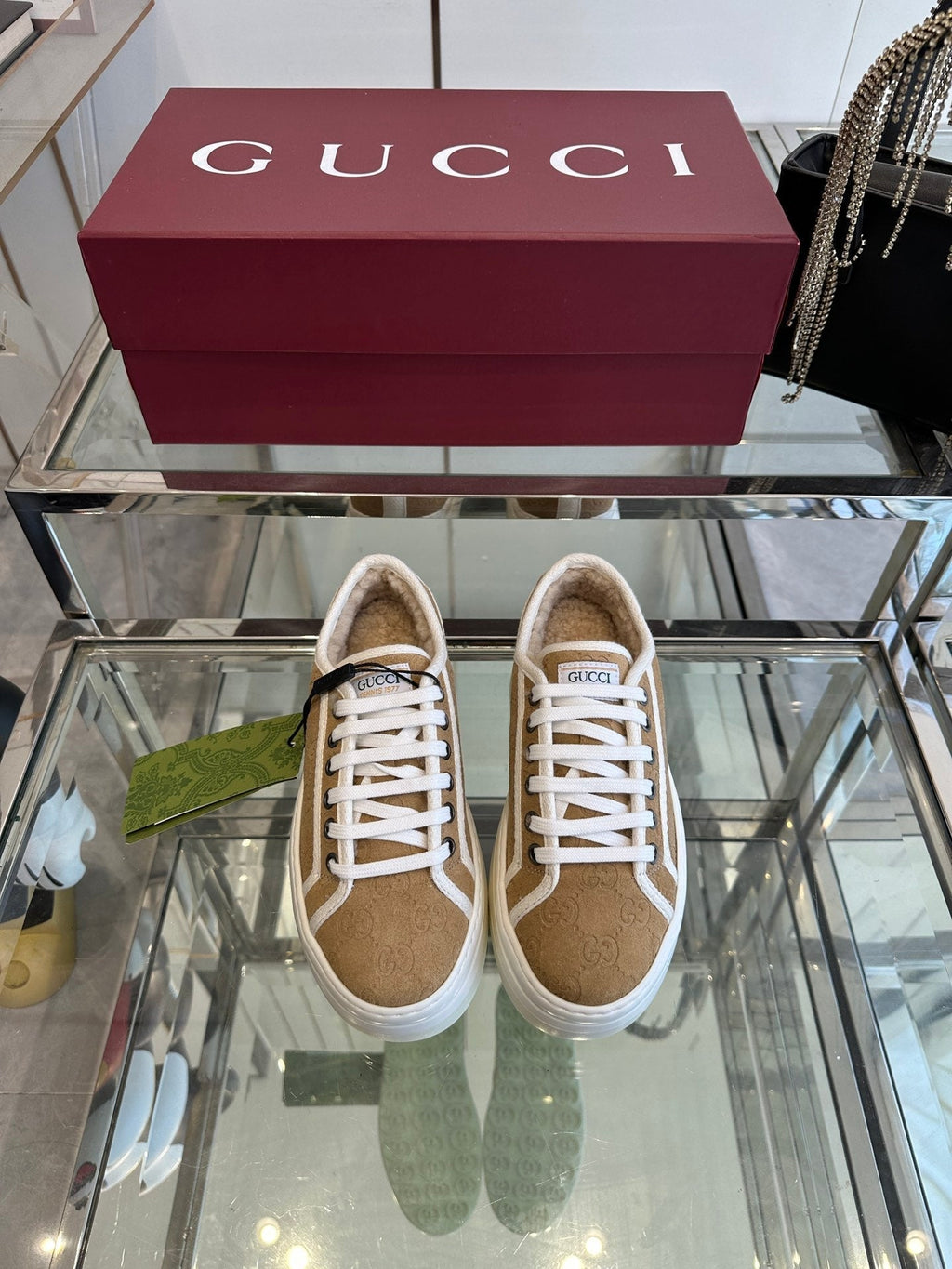 GUCCI TENNIS SNEAKER IN CAMEL BROWN CANVAS WITH BEIGE FLEECE LINING
