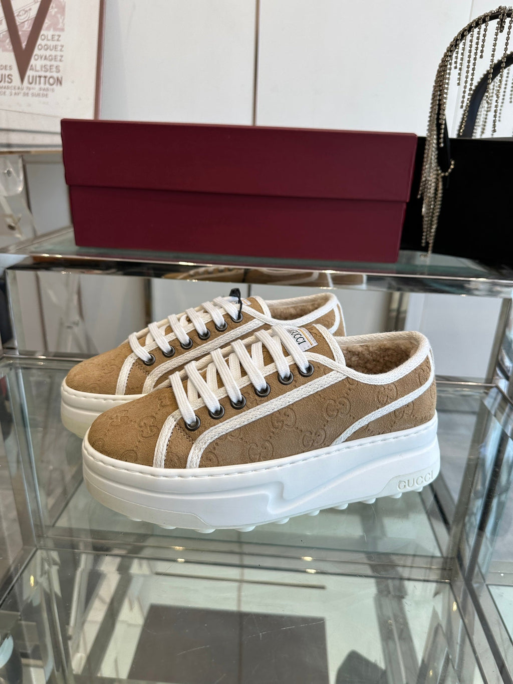 GUCCI TENNIS SNEAKER IN CAMEL BROWN CANVAS WITH BEIGE FLEECE LINING