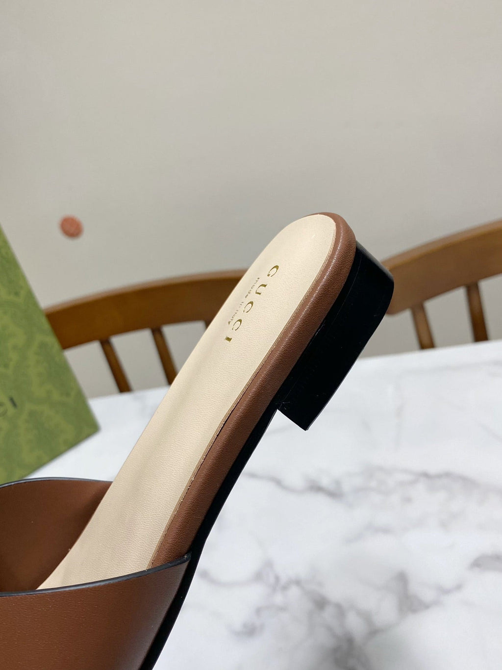 GUCCI INTERLOCKING G SLIDE SANDAL IN BROWN BEIGE CALFSKIN