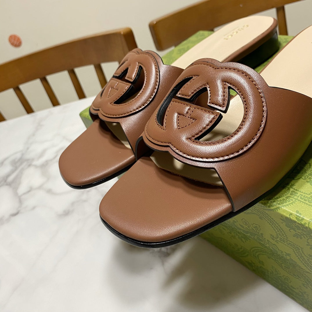 GUCCI INTERLOCKING G SLIDE SANDAL IN BROWN BEIGE CALFSKIN