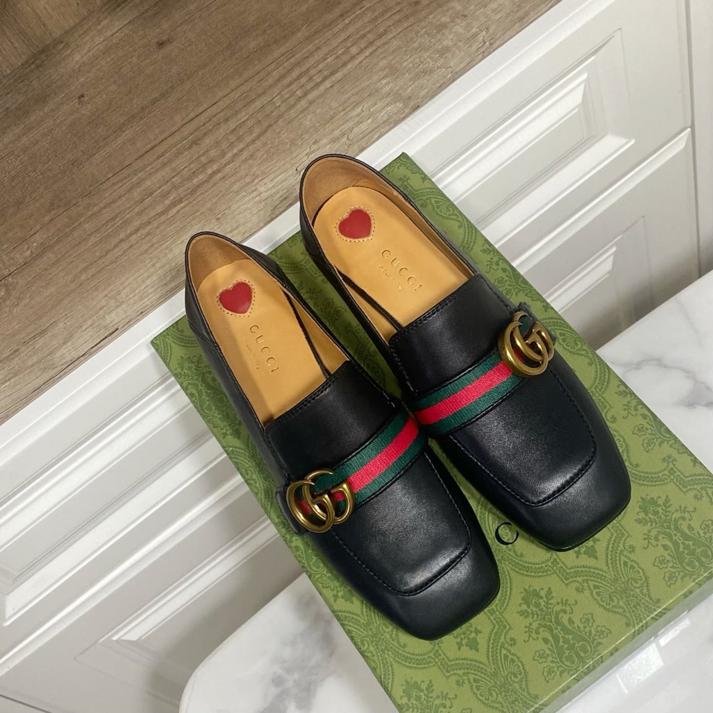 GUCCI LOAFER 35 CM IN BLACK CALFSKIN GOLD HARDWARE
