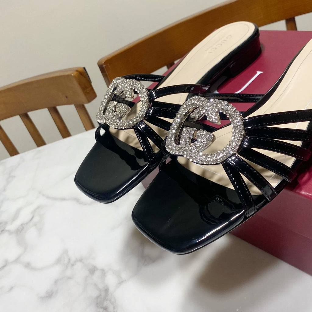 GUCCI 26S FLAT SLIDES IN BLACK CALFSKIN WITH CRYSTAL