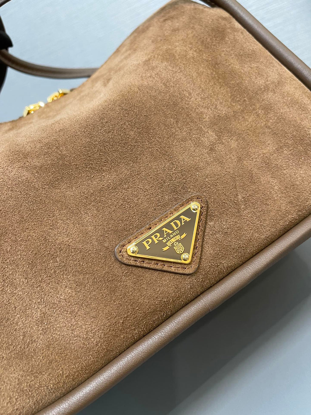 PRADA BOWLING BAG 25 IN ASH BROWN SUEDE AND CALFSKIN TRIM GOLD LOGO