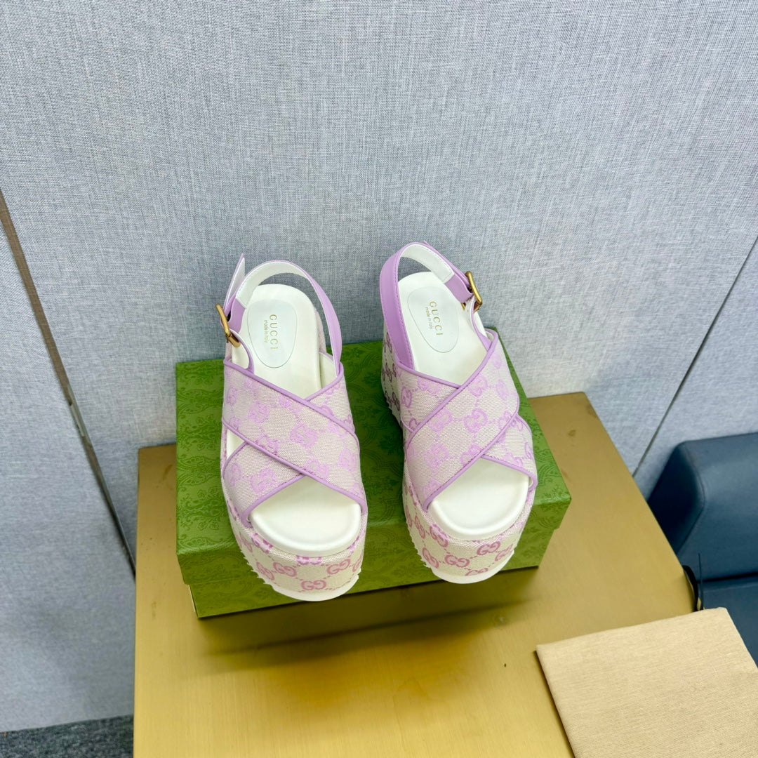 GUCCI SUPREME PLATFORM PASTEL PINK CANVAS