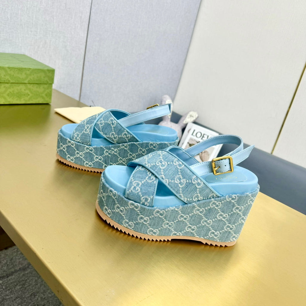 GUCCI SUPREME PLATFORM SKY CANVAS