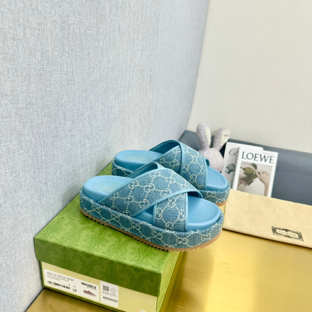 GUCCI SLIDE SANDAL SKY CANVAS CROSS STRAPS