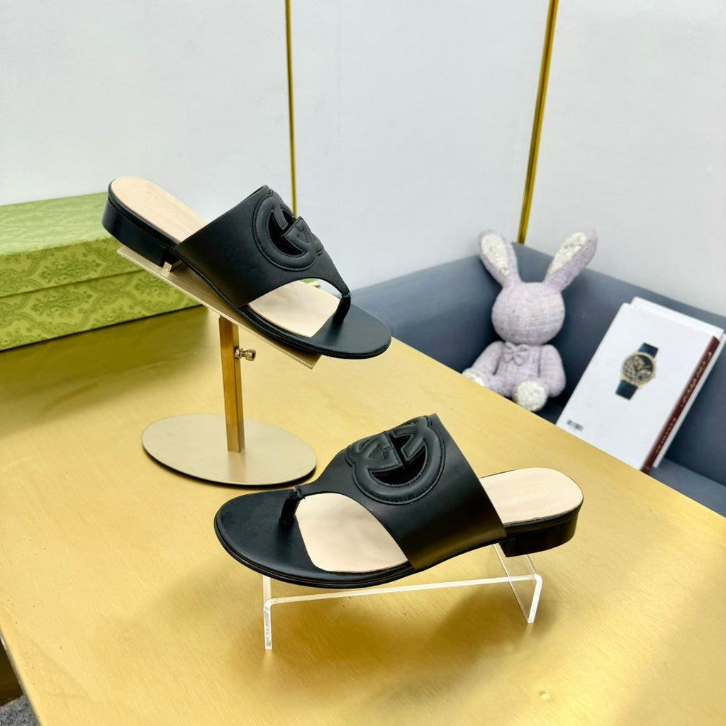 GUCCI BLONDIE THONG SANDAL IN BLACK LAMBSKIN