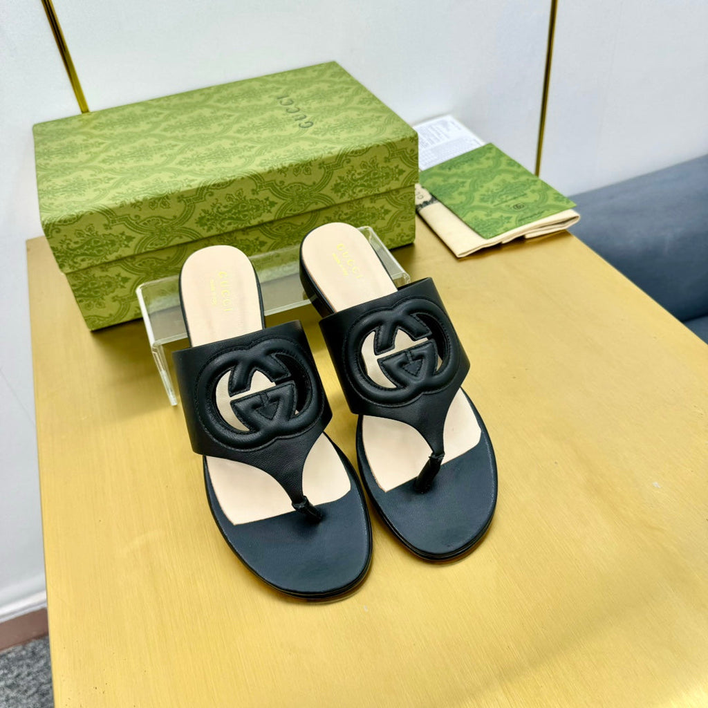GUCCI BLONDIE THONG SANDAL IN BLACK LAMBSKIN
