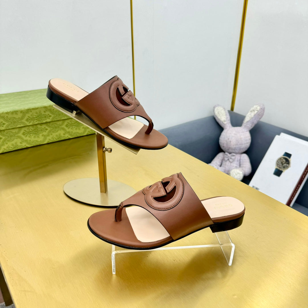 GUCCI BLONDIE THONG SANDAL IN BRONZE BROWN LAMBSKIN