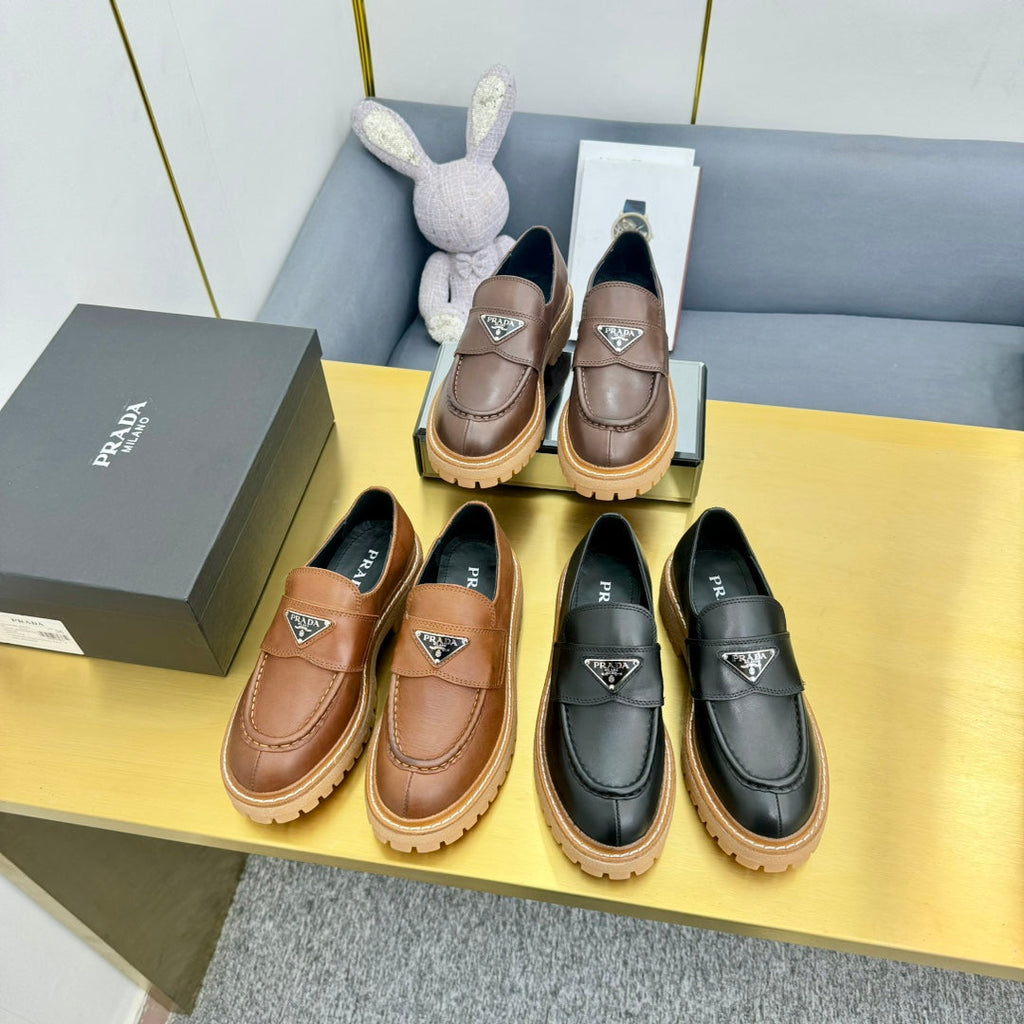 PRADA LOAFER WITH TRIANGLE LOGO IN CHOCOLATE BROWN CALFSKIN