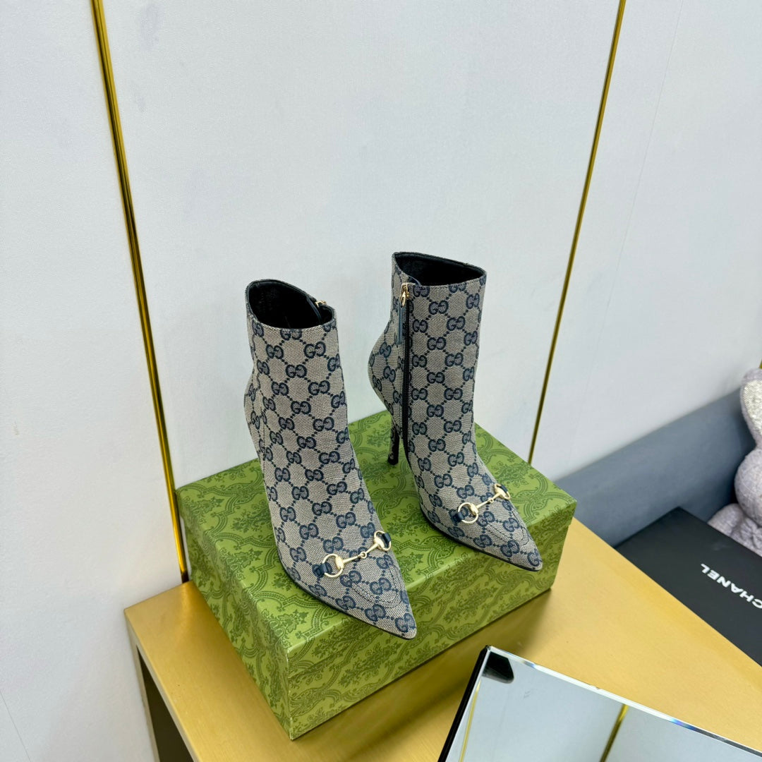 GUCCI HORSEBIT ANKLE BOOT IN PALE GRAY MONOGRAM CANVAS