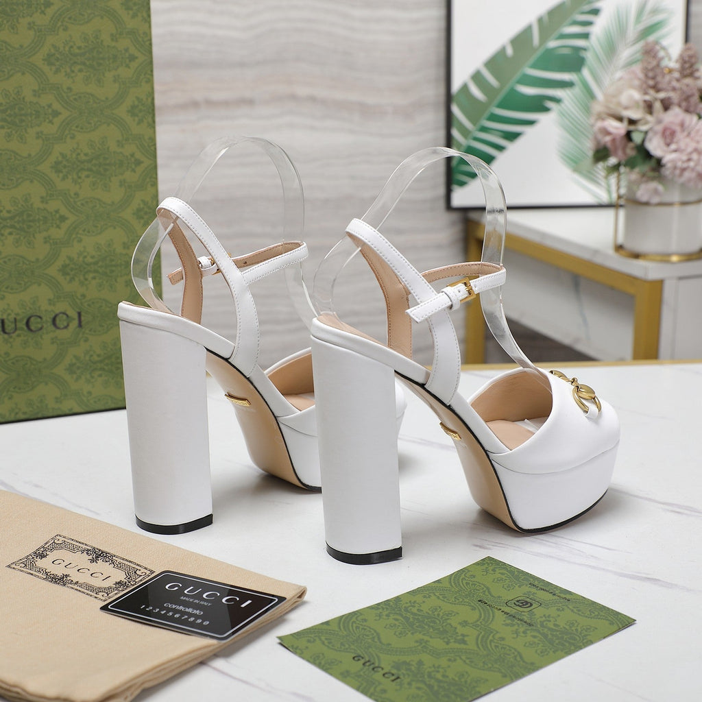 GUCCI Sandales Cuir Noir White