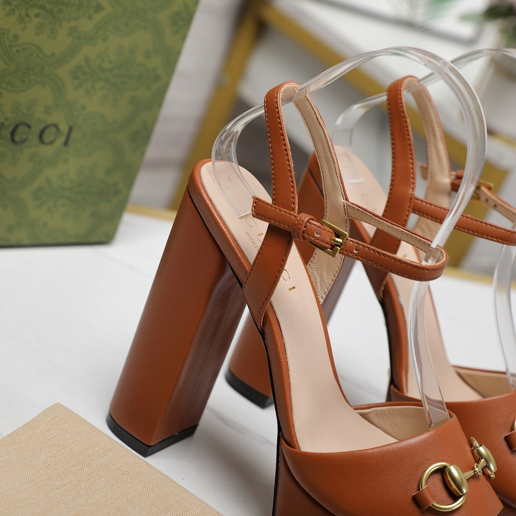 GUCCI Sandales Cuir Noir Orange Ginger