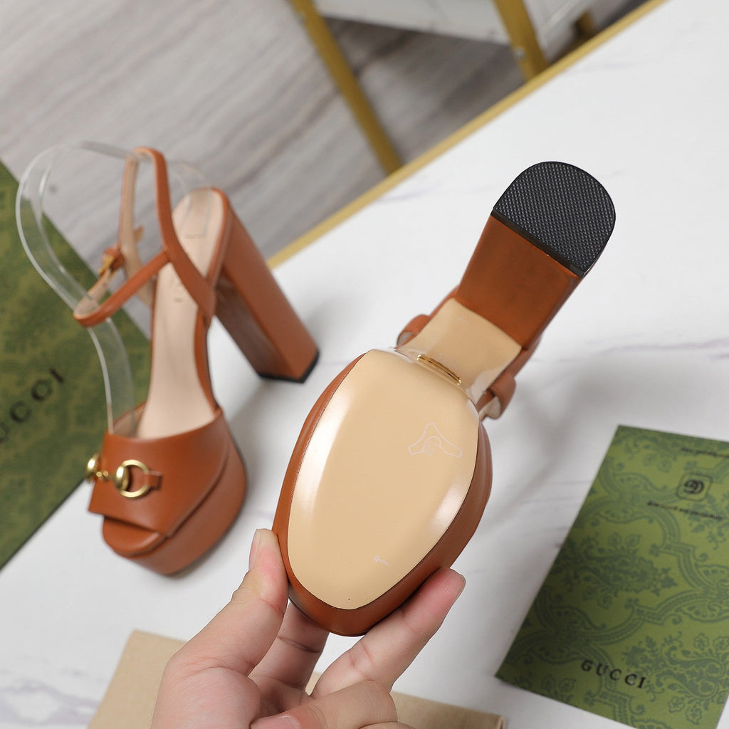 GUCCI Sandales Cuir Noir Orange Ginger