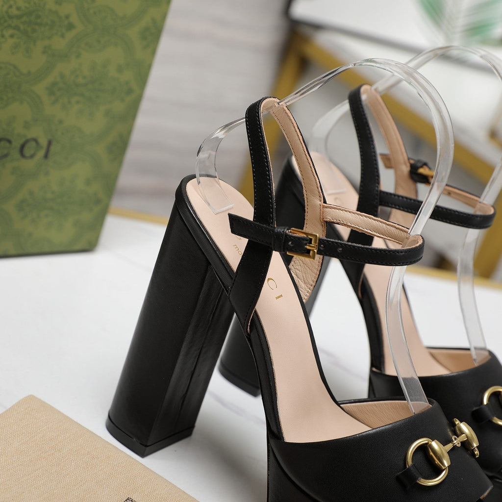GUCCI Sandales Cuir Noir Black