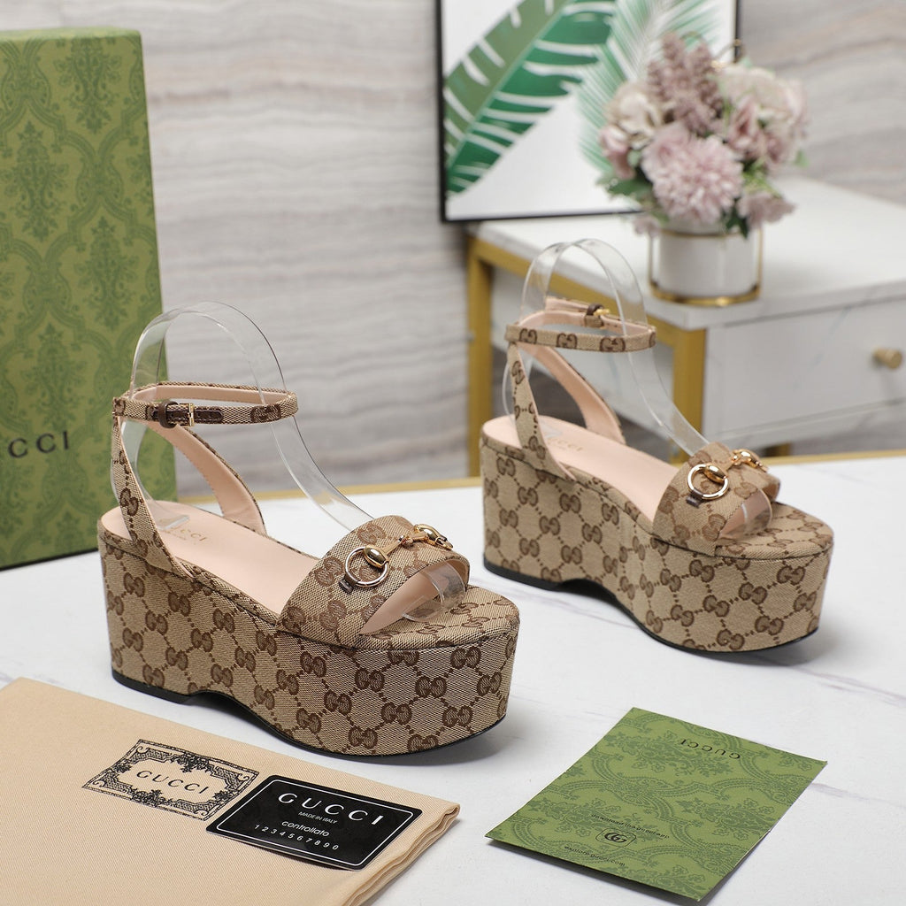 GUCCI Horsebit Wedges Sandals Brown