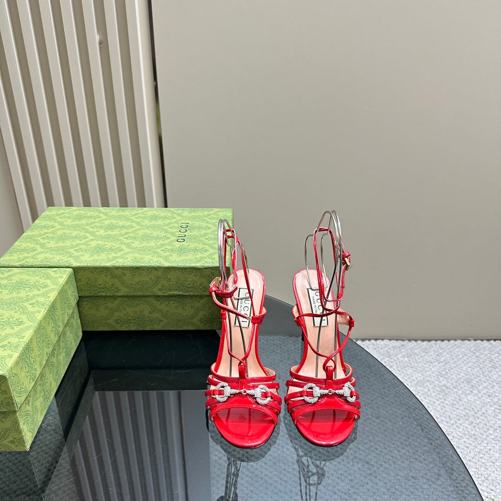 GUCCI CRYSTAL HORSEBIT STRAPPY SANDAL 10.5CM IN RED PATENT LEATHER