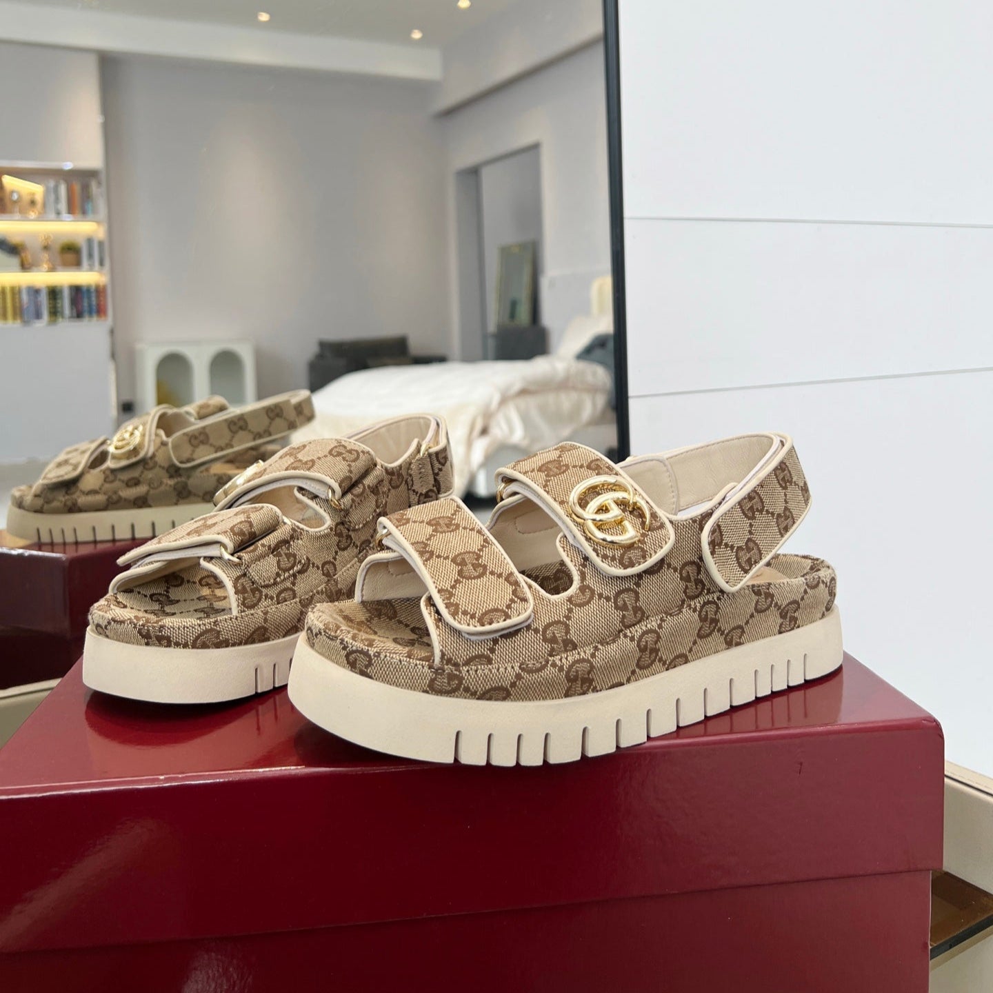 GUCCI VELCRO STRAP SANDALS IN BEIGE AND DARK BROWN MONOGRAM CANVAS GOLD HARDWARE