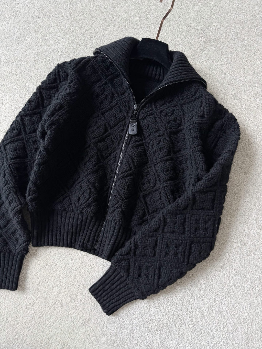 LOUIS VUITTON LV 25S WOOL CARDIGAN 0009