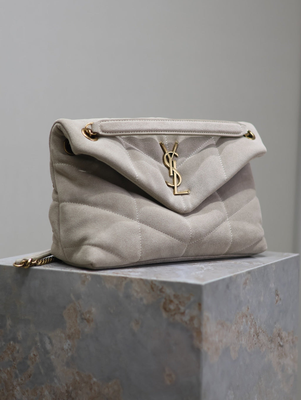 YSL 25S LOULOU PUFFER MM 29 IN SMOKEY TAUPE SUEDE GOLD HARDWARE