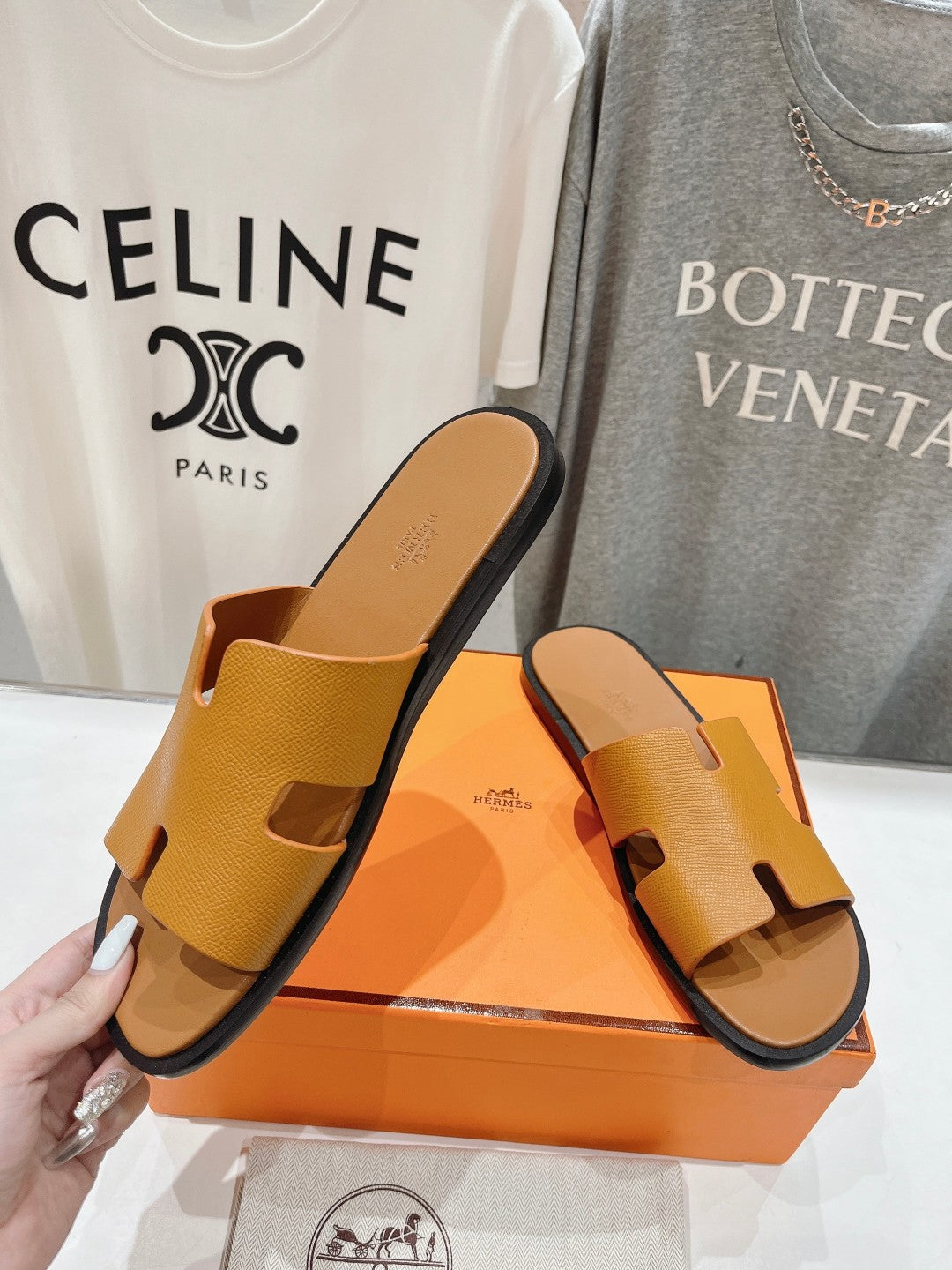 HERMES IZMIR SANDAL AMBER LAMBSKIN